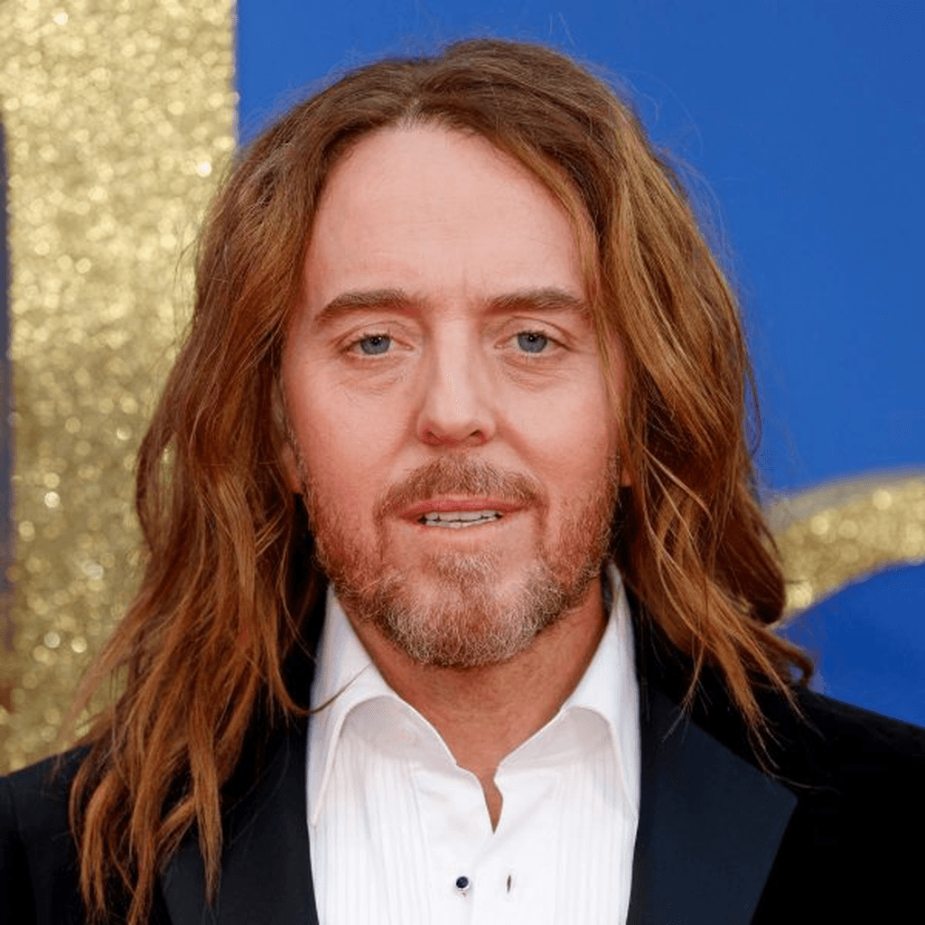 Long Wavy Hair hairstyle