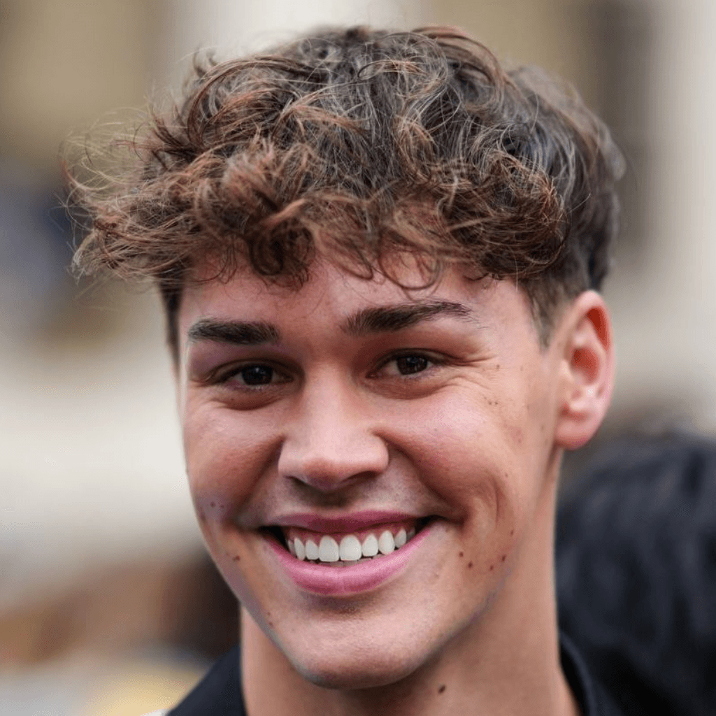 Textured Curly Fringe hairstyle