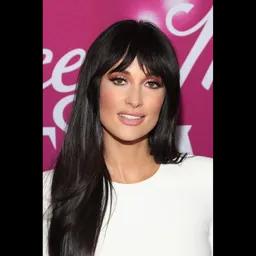 Curtain-Parted Bangs